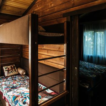 Двоповерхове ліжко